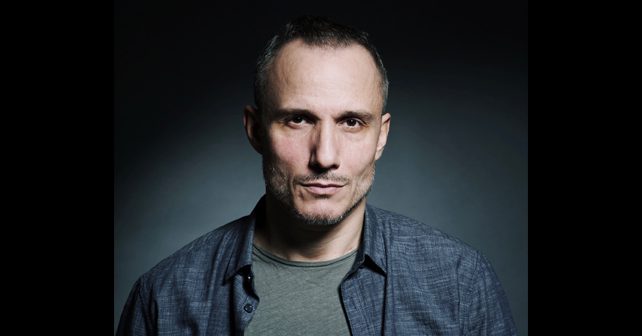 Miloš Timotijević Biografija Na fotografiji je prikazan glumac: Miloš Timotijević
