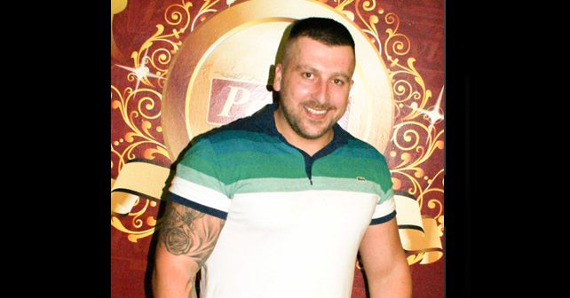 Mladen Vuletić Biografija Na fotografiji je prikazan rijaliti igrač: Mladen Vuletić