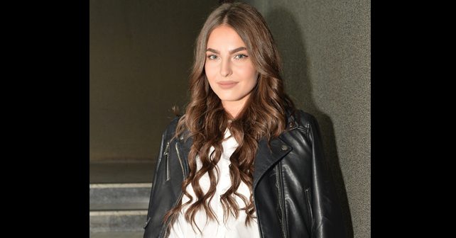 Džejla Ramović Biografija Na fotografiji je prikazan pevačica: Džejla Ramović